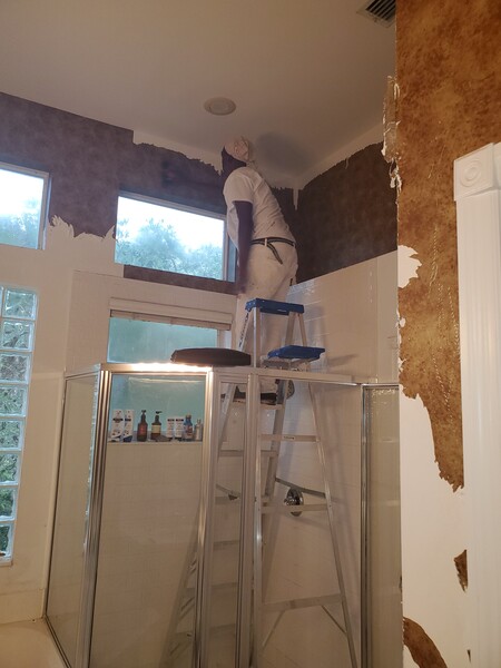 Wallpaper Removal and Painting in Cooper City, FL (1)